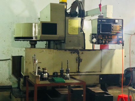 Máy phay CNC