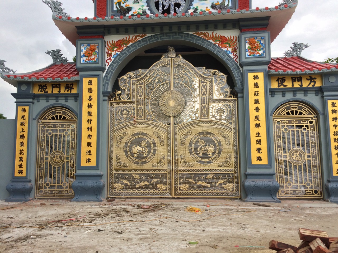 Cổng nhôm đúc