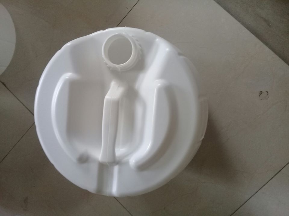 Can nhựa các loại