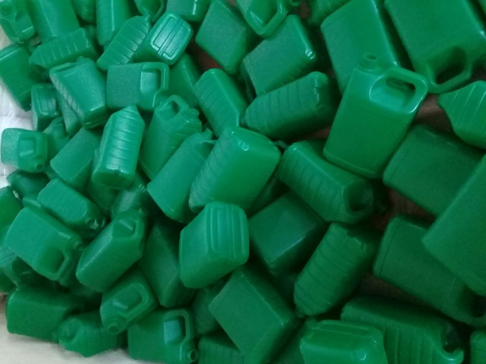 Can nhựa các loại
