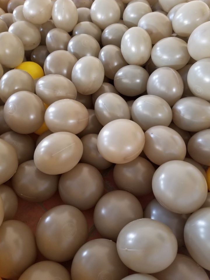 Bóng nhựa xây dựng