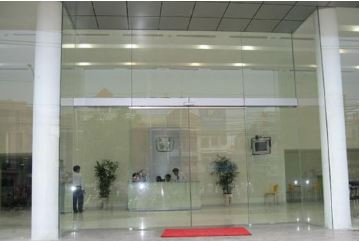Cửa kính