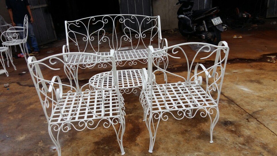 bàn ghếsắt