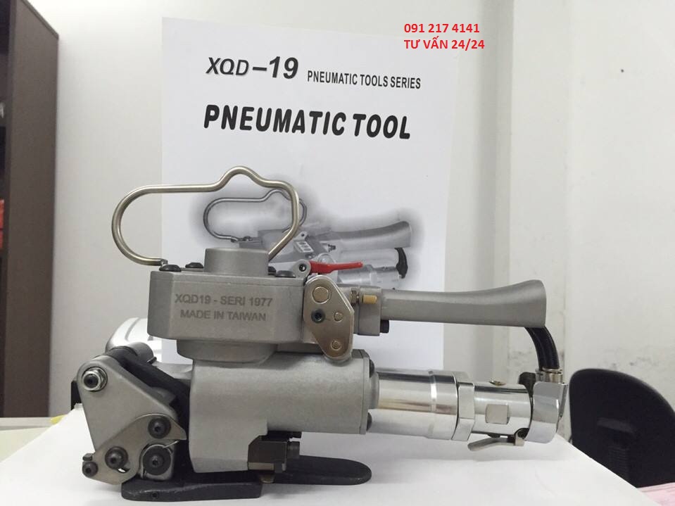 Máy đai nhựa XQD19