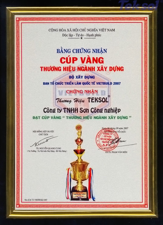Cúp vàng thương hiệu ngành xây dựng