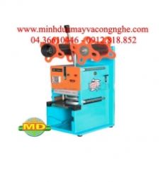 Máy dán cốc trà sữa