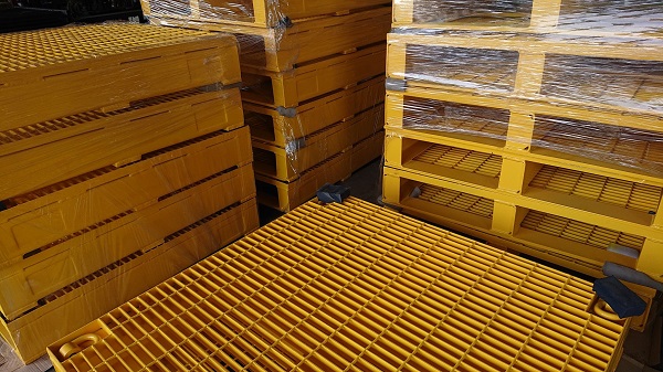 Tấm sàn grating