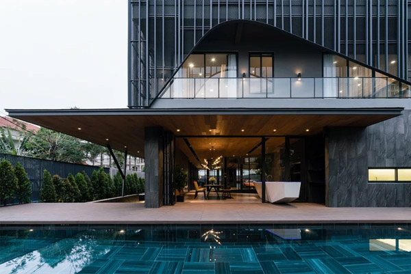 911 Villa