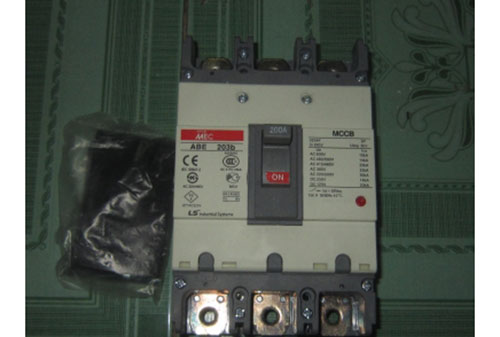 ABE103b-3P 60A-100A