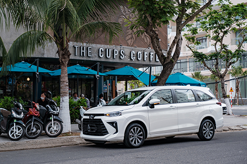 Xe Toyota Avanza