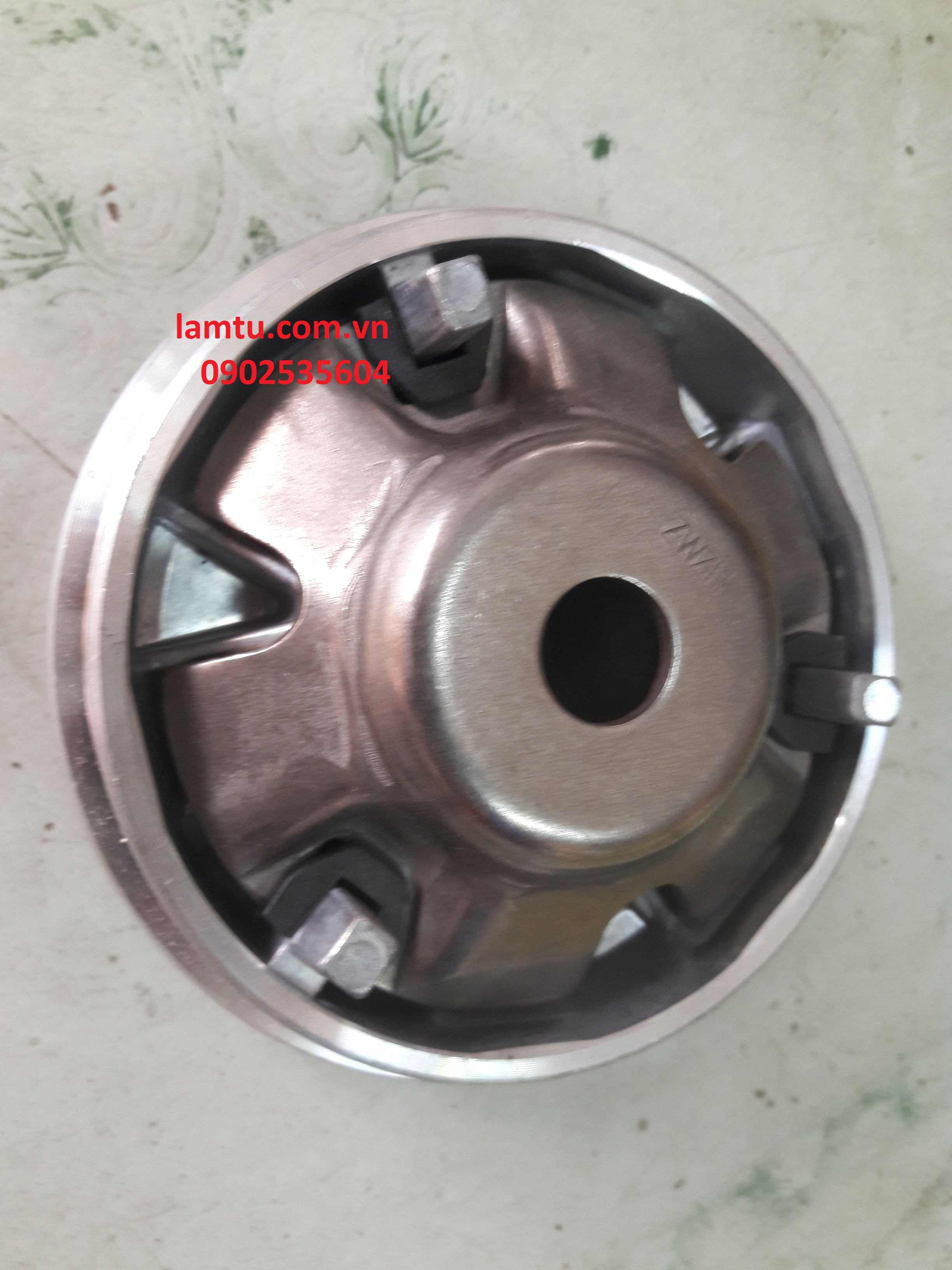 Bộ ly hợp trước Spacy
