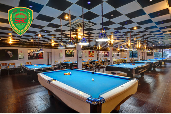 Bảo vệ quán billard