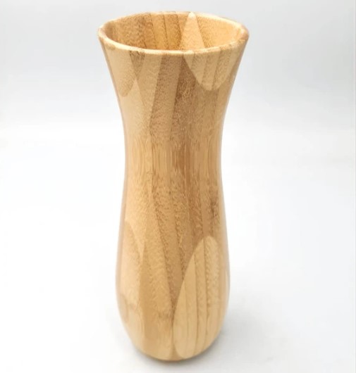 Bình tre đựng sake