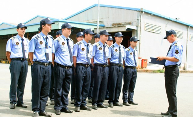 Bảo vệ nhà máy, xí nghiệp