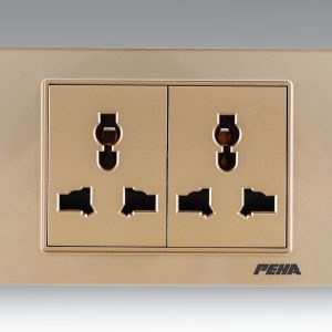 Ổ cắm đôi 3 chấu đa năng C18