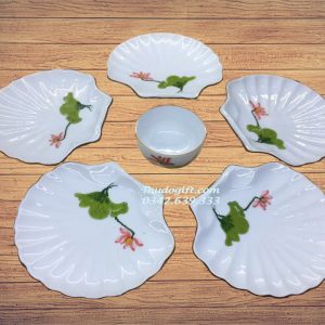 Bộ đĩa sò vẽ sen đỏ