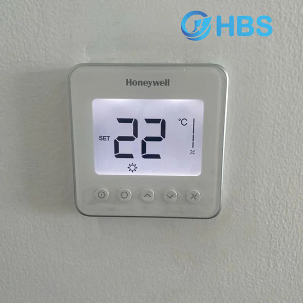 Bộ điều khiển nhiệt độ TF228WN Honeywell