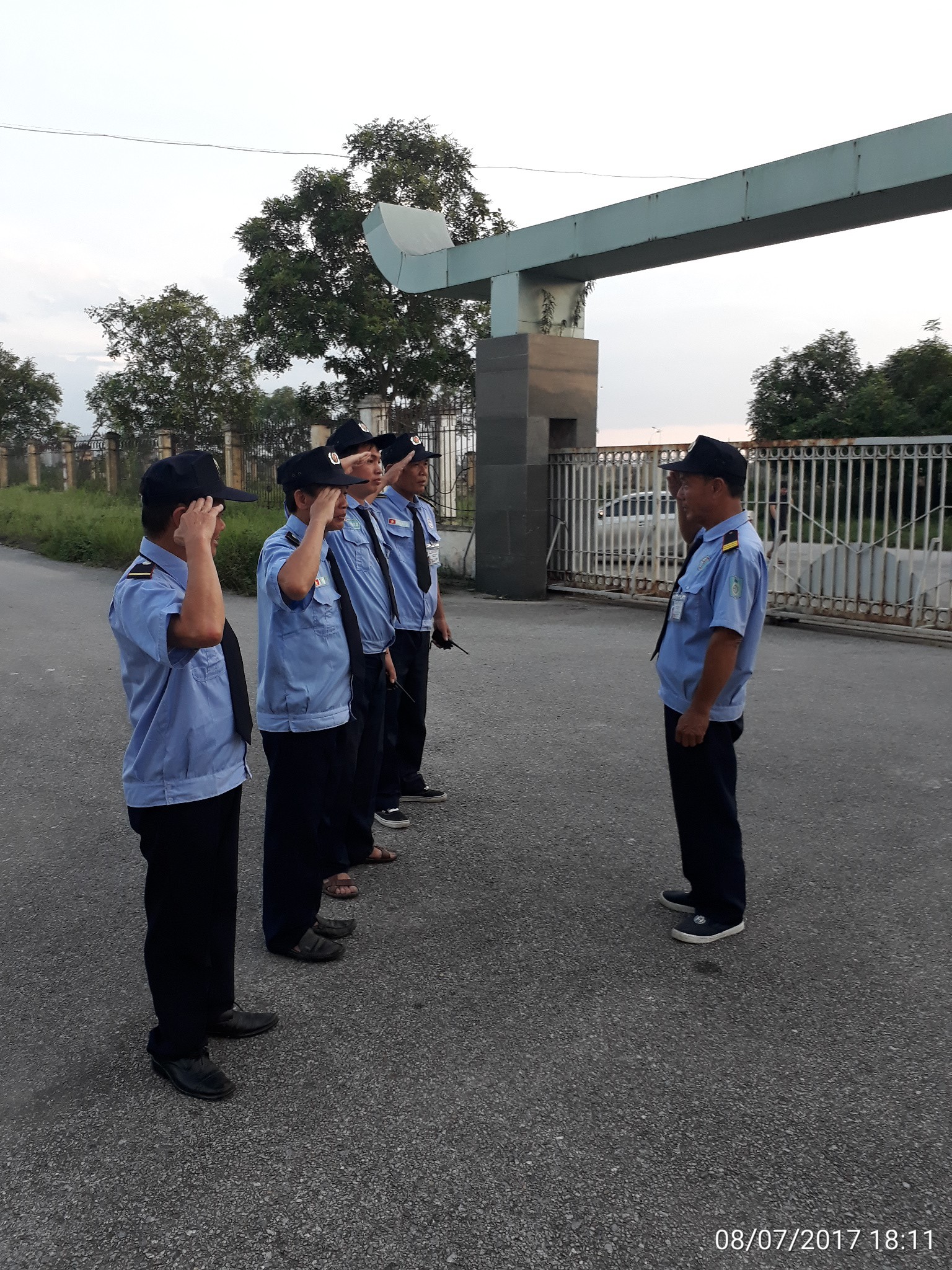 Dịch vụ bảo vệ
