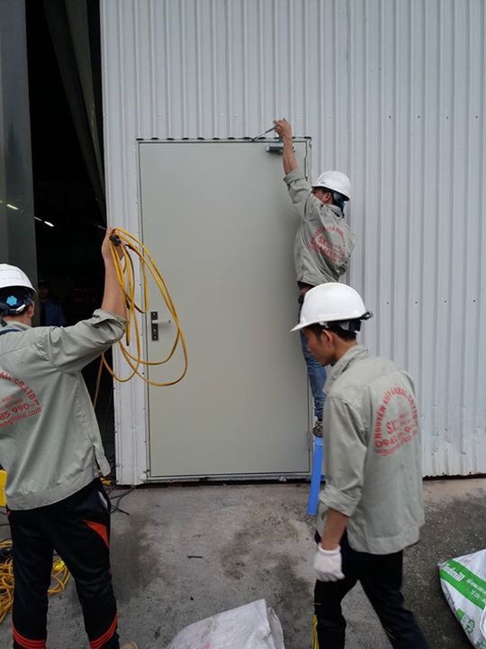 Cửa chống cháy 120 phút