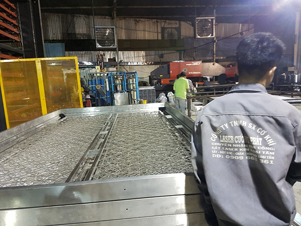 CNC V-Cutting