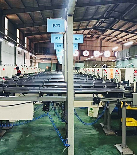 Máy tiện CAM