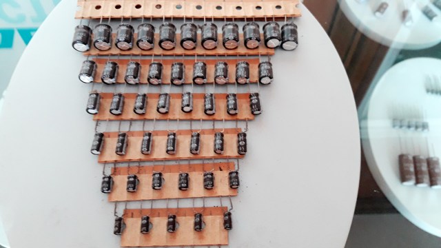 Các loại tụ đóng dây