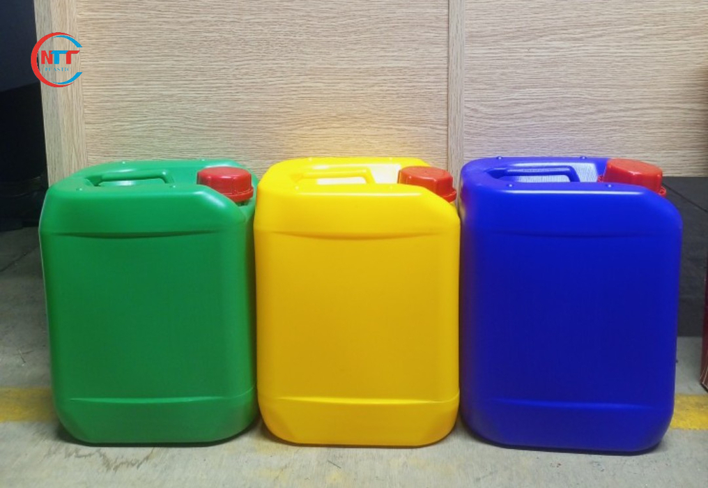 Can nhựa xây dựng 5 lít