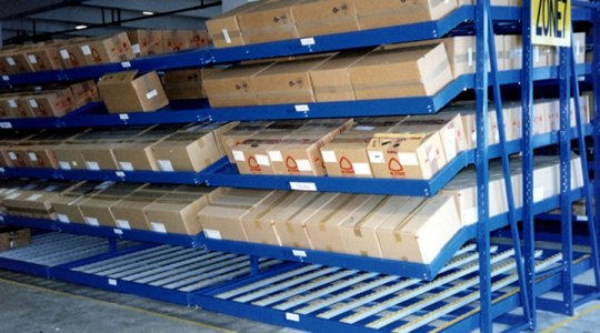 Carton flow rack