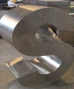 Cắt chữ, bo viền biển quảng cáo