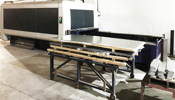 Cắt laser