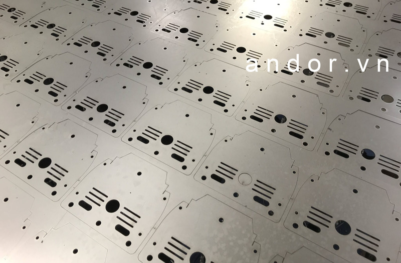 Cắt laser CNC linh kiện điện tử