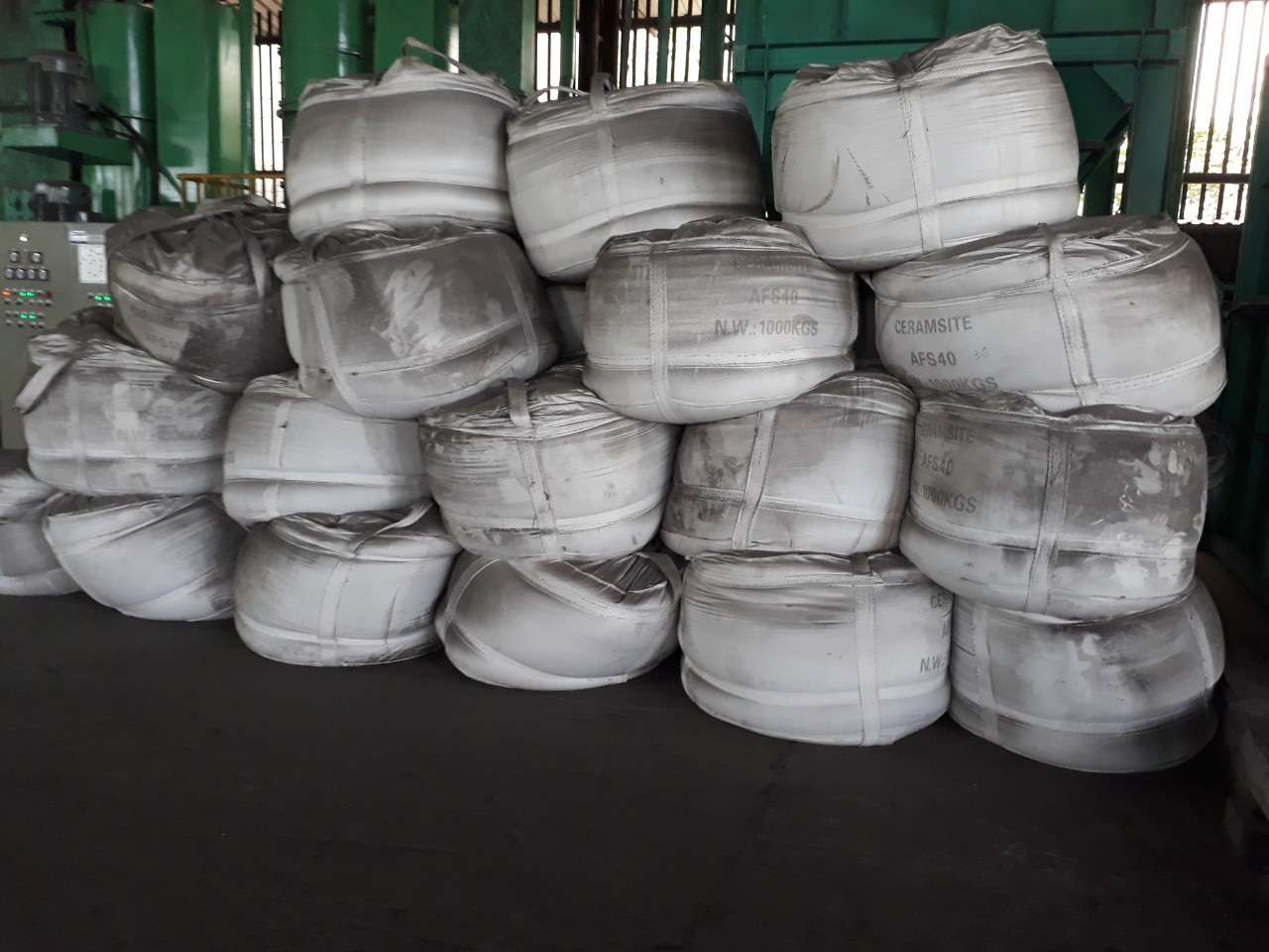 Vật liệu ceramic