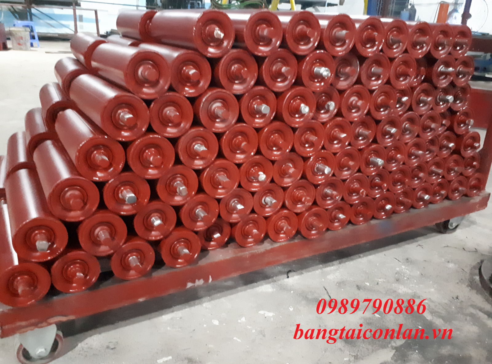 Con lăn băng tải thép