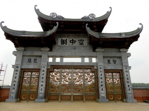 Cổng hoa văn Chùa Bái Đính