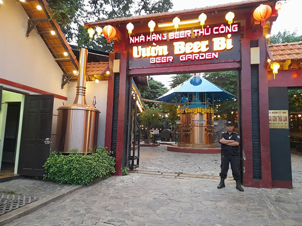 Bảo vệ nhà hàng bia