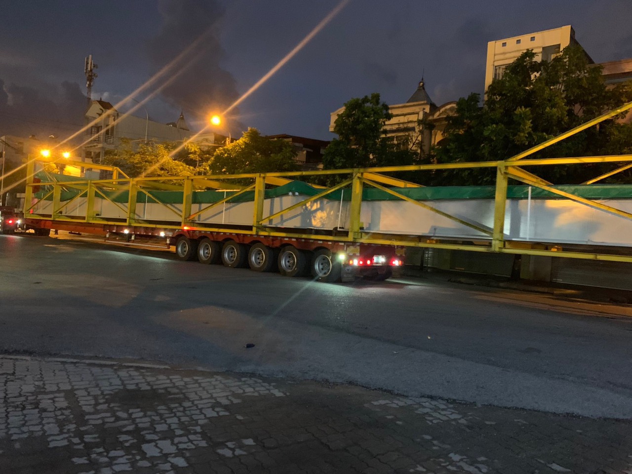 Dịch Vụ Vận Tải Hàng Quá Khổ Quá Tải