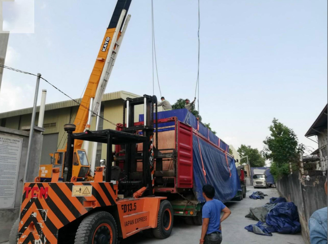 Dịch vụ xếp đồ bằng xe nâng