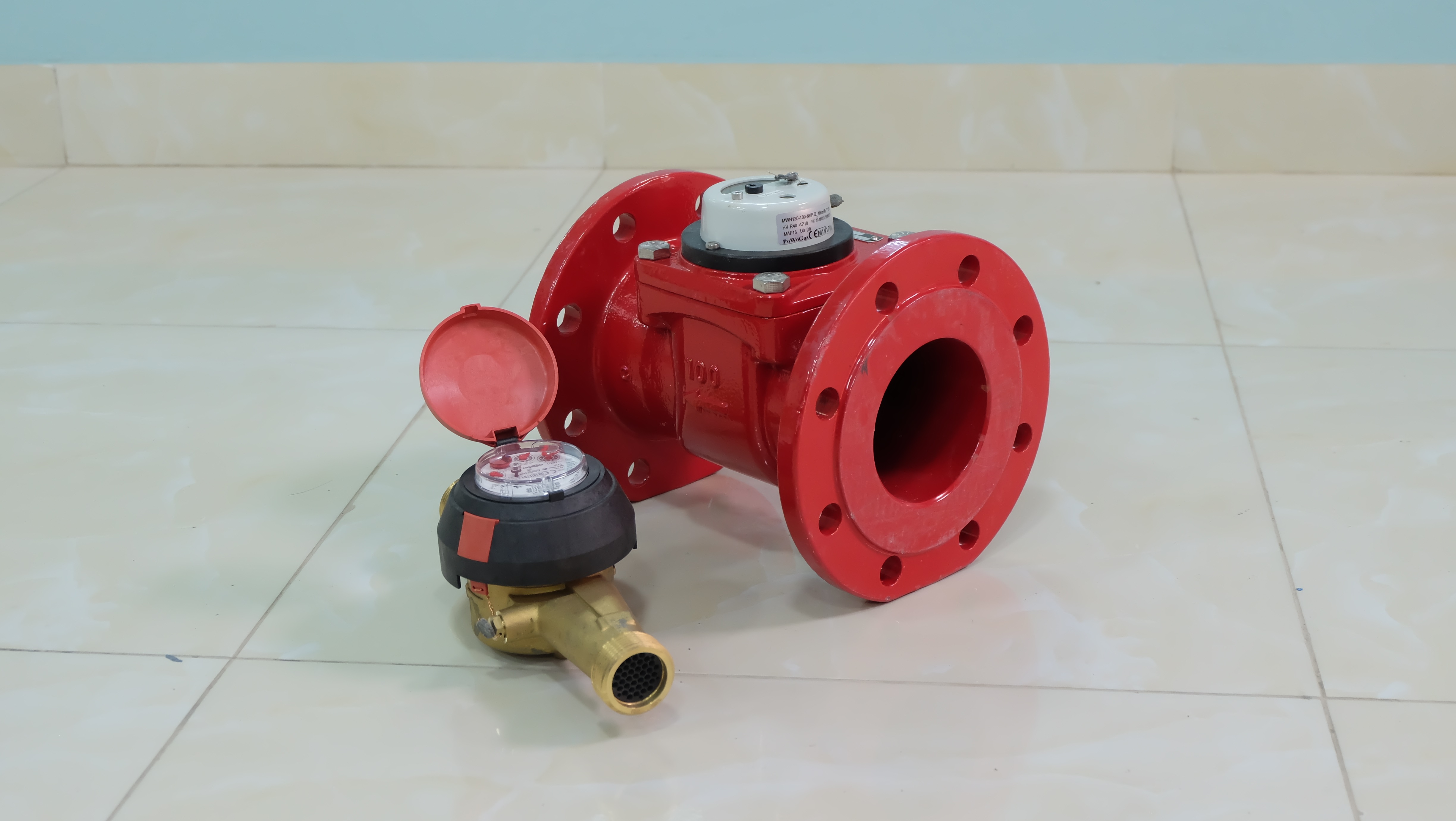 Đồng hồ đo nước nóng PoWoGaz Metcon