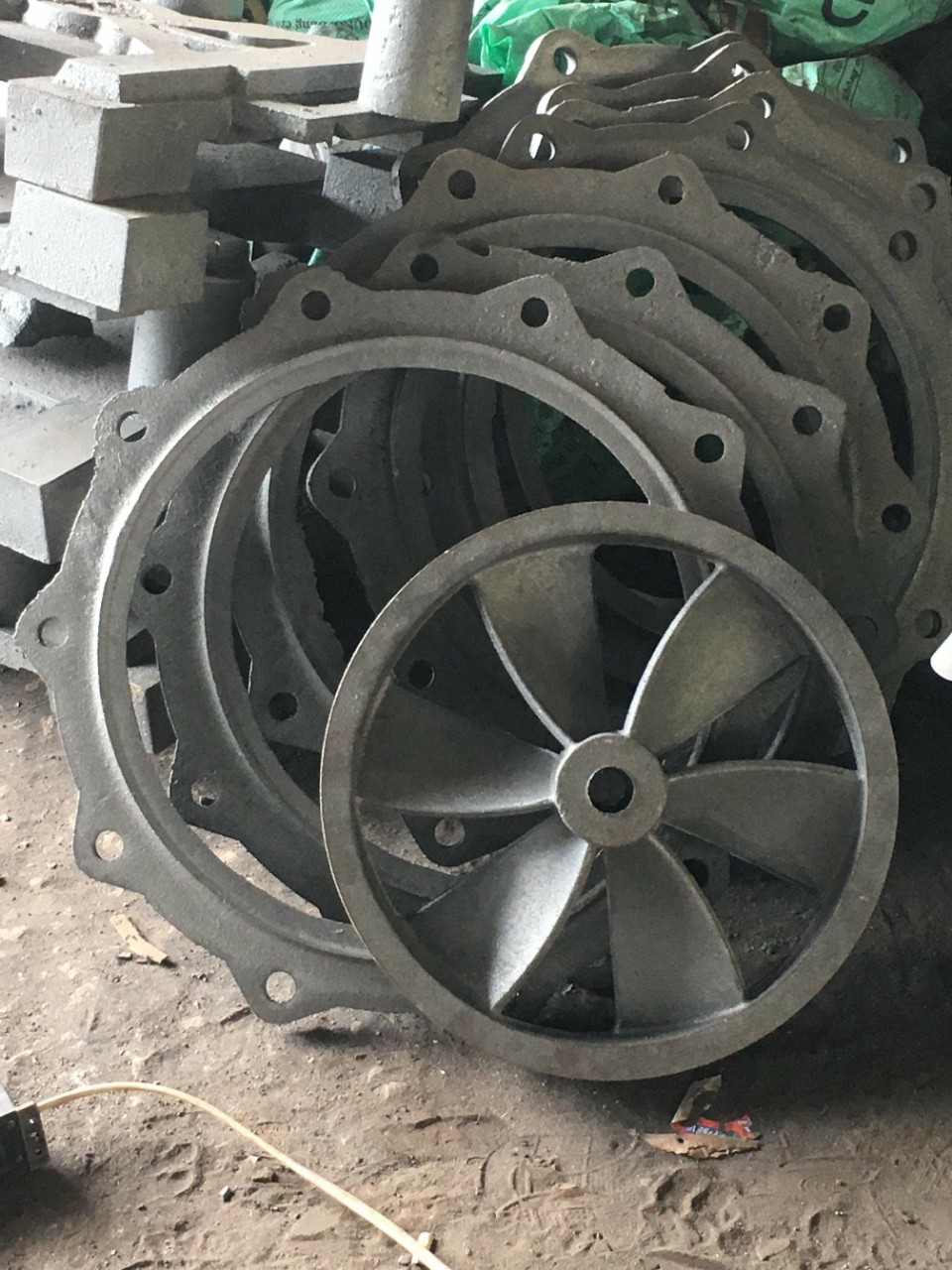 Đúc gang chi tiết theo yêu cầu