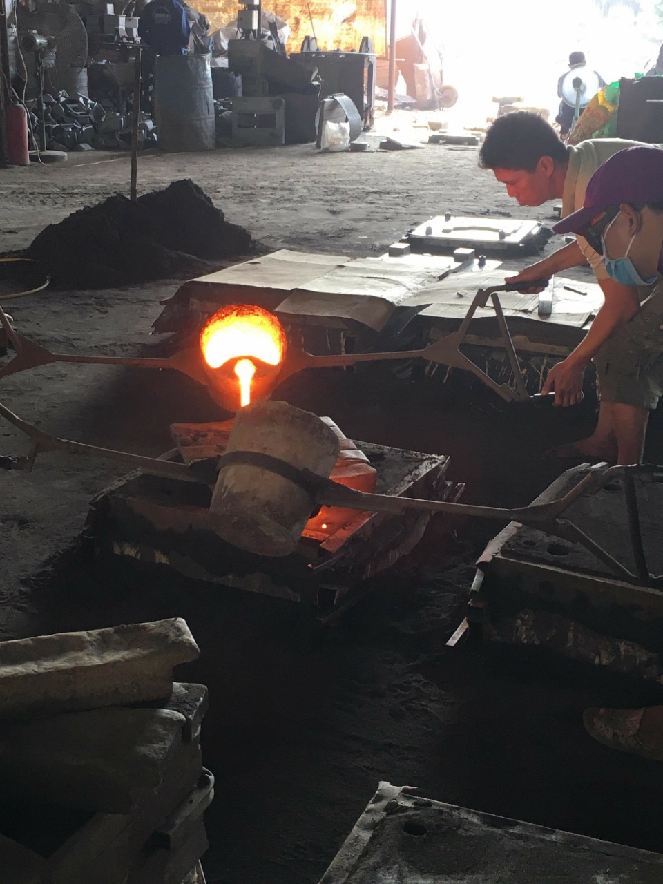 Đúc gang chi tiết theo yêu cầu