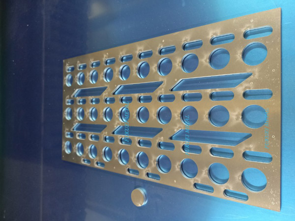 Gia công cắt laser CNC nhôm