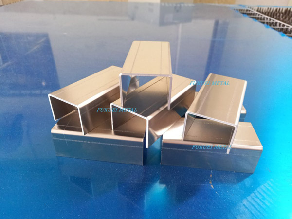 Gia công cắt laser CNC nhôm