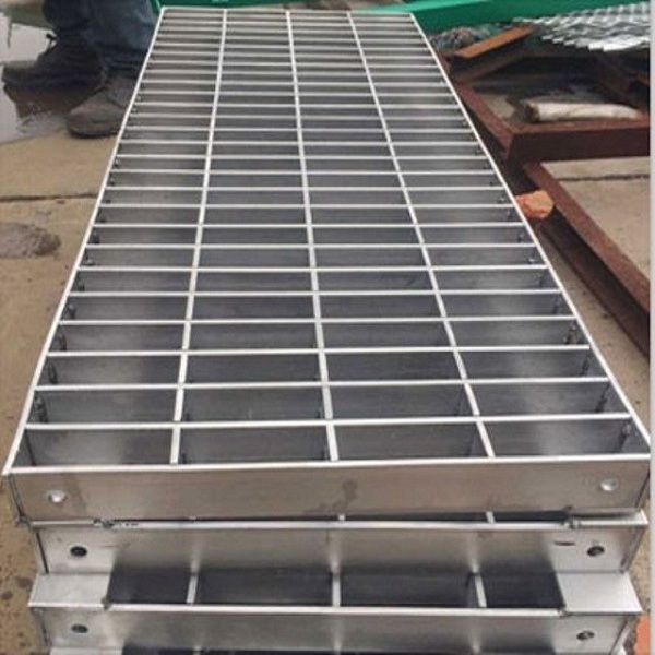 Grating inox