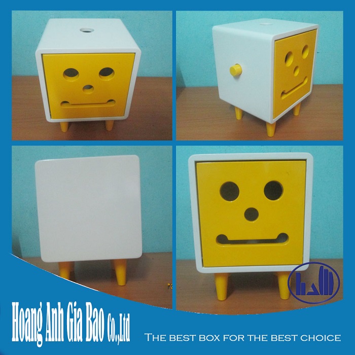 Hộp đựng khăn giấy