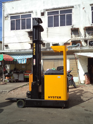 Xe nâng HYSTER 1,6T-7,5M