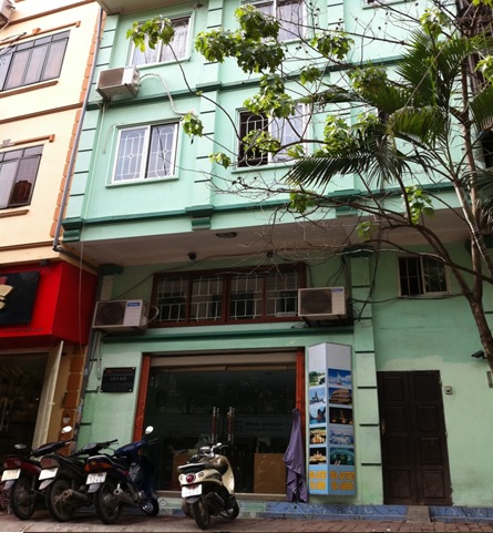 Số 10 Phạm Hồng Thái