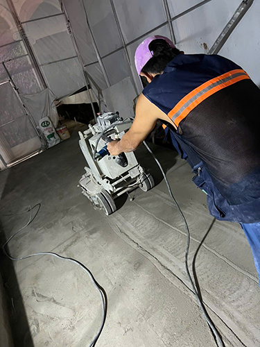 Hình ảnh máy móc, thi công đánh bóng sàn