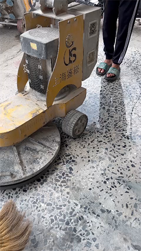 Hình ảnh máy móc, thi công đánh bóng sàn