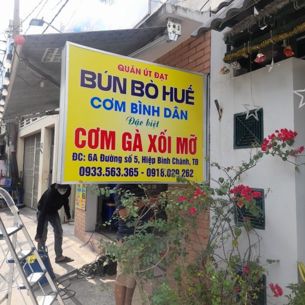 Hộp đèn bạt