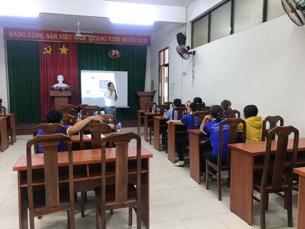 Huấn luyện an toàn lao động